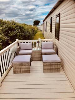 Cabin Sleeps 6 with pets - 8