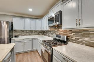 Great for Families! Shreveport Getaway w/ Patio - 4