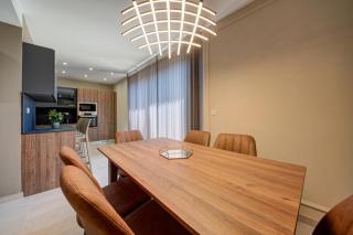 2BR APT 2 Ensuite Baths Sea Views 3 Min to Beach - 5