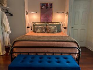 Central 1br 1ba SA Casita w full kitchen & patio - 1