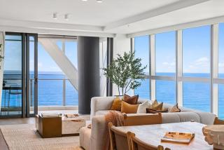 Jewel Realty-Grand Ocean View Luxury Residence - 9