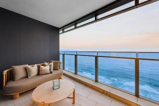 Jewel Realty-Grand Ocean View Luxury Residence - 8