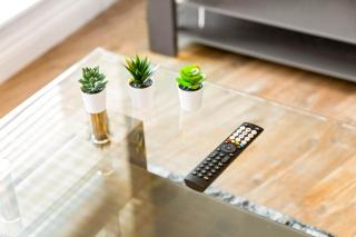 Charming JQ Apartment with Secure Parking & WiFi - 4