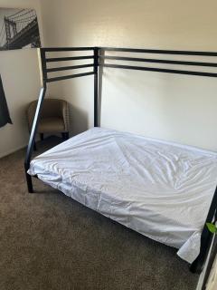 cozy hostel for individuals - 5