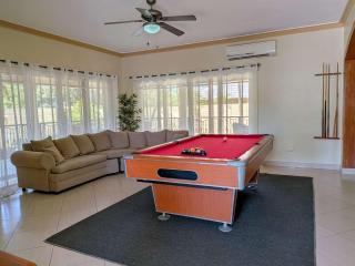 Spacious 8 Bedroom 10 Bath Villa THE CENTER of Sosua - 7