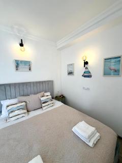 Stylish Beachfront Gonio Apartment - 2