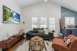 Cozy Wave Nook - Team Joseph Ellen - 4