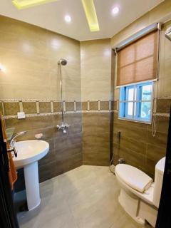 Sky Blue Luxury Apartment In Bahria Lahore - 4