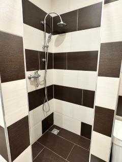 Liget Flat - 2
