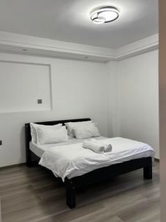 Shangri-la Mopearlz - 3