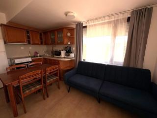 Luna Seaview Apartment - 4