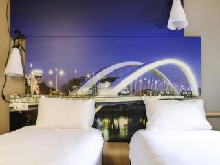 ibis Lyon Gerland Merieux - Lyon - 1