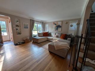 Cozy Spacious Parma Bungalow, Near Cleveland! - 9
