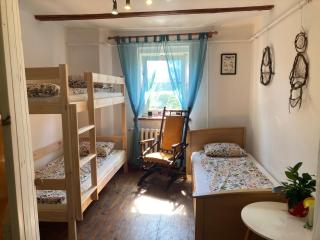 Las Vioska Art Accommodation - 9