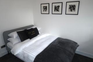 Stunning central apartment free public parking - 4