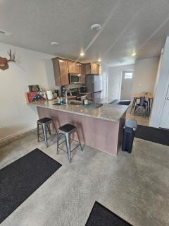 Cozy 2BR Home Parking Full Kitchen - 7