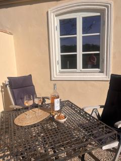 Newly Built Guesthouse Near Coast & Golf - 9