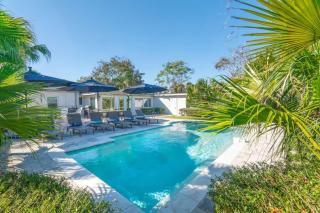 Poolside Palms - Team Joseph Ellen - 2