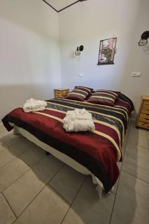Gîte à la ferme avec Spa, Le Poutou - 4