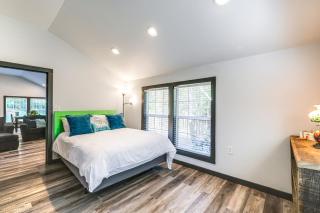 2 Mi to Warm Springs Pools: Home w/ Large Yard! - 3