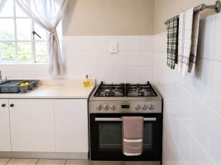2# Tranquility Cottage, Power inverter, fast WiFi Linden - 3