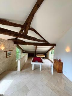 Large stone house, pool, and leisure activities - 4