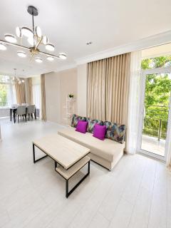 Yunusabad Metro Apartment with Large Balcony - 1