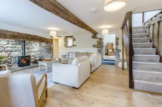 4 Bed in Llanfihangel Y Pennant oc-b42719 - 5