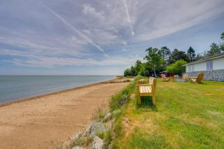 Waterfront Lake Huron Getaway w/ Private Beach - 7