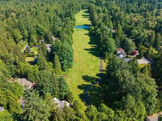Lazy Bear Lodge · Spacious 6BR Lodge with Chef's Kitchen, Hot Tub, Golf Views and more - 5