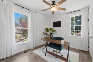 Welcome to Ypsilanti Stay w/Pet friendly&Free Park - 8
