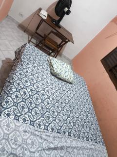 Quarto Bem Localizado em Lugar Tranquilo - 4