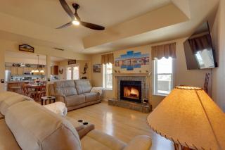 Furnished Patio, Grill & Views: Lake Havasu Home - 3