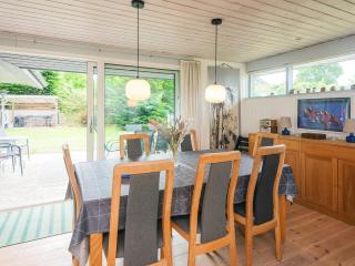 6 person holiday home in Glesborg - 2