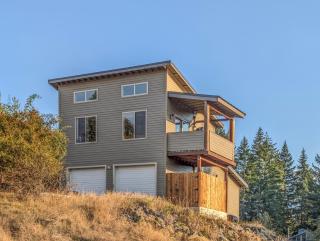 Little Big Fish | Wifi, BBQ, AC ,Rainier View - 2