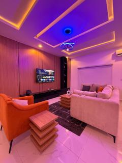 Luxury 3 Bedroom Duplex Service Aparment in Abuja - 8