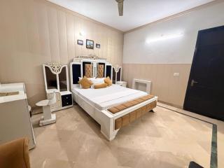 Step Inn Guest House Islamabad - 7