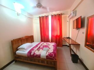 Dolphin Hotel - 6