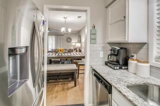Golf & Lake Gateway: Hot Springs Village Retreat - 1