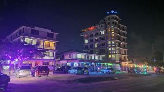 Dolphin Hotel - 5