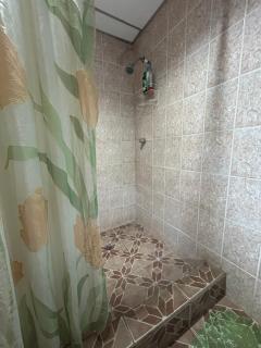 Casa Robles - Stay Near MGA Airport - 1