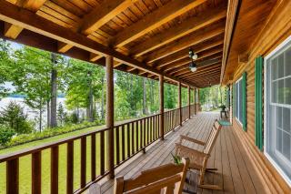 Relaxing lakeside cabin with private dock, firepit, boat ramp and water access - 0