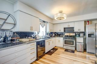 Walk to Stores & Parks! Stylish Chicago Apartment - 8