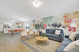Hot Tub~Heated Pool~Pet-Friendly~Game RM~Close2DT - 4