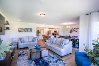 The Cobbin Luxe, Luxe Stay Minutes from Penn State - 6