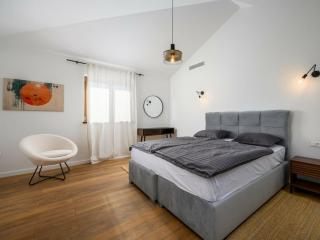 Luxury Villa Sofia in Porec - 3