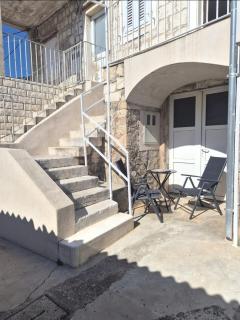 Apartments with WiFi Komiza, Vis - 26985 - 7