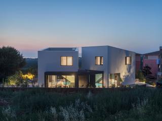 Holiday house with a swimming pool Mugeba, Porec - 22891 - 9