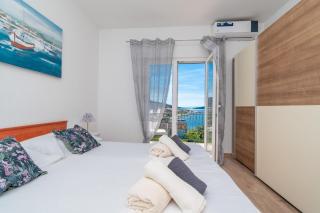 Apartments by the sea Poljica, Trogir - 27443 - 2