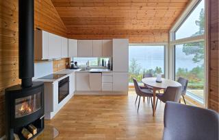 Beautiful Home In Bjordal With Wifi - 8